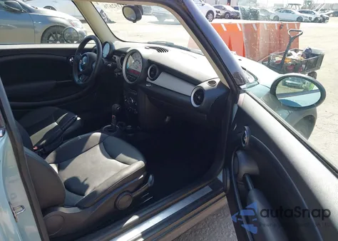 2013 Mini Hardtop Cooper из США, поврежденный, VIN WMWSU3C57DT680955